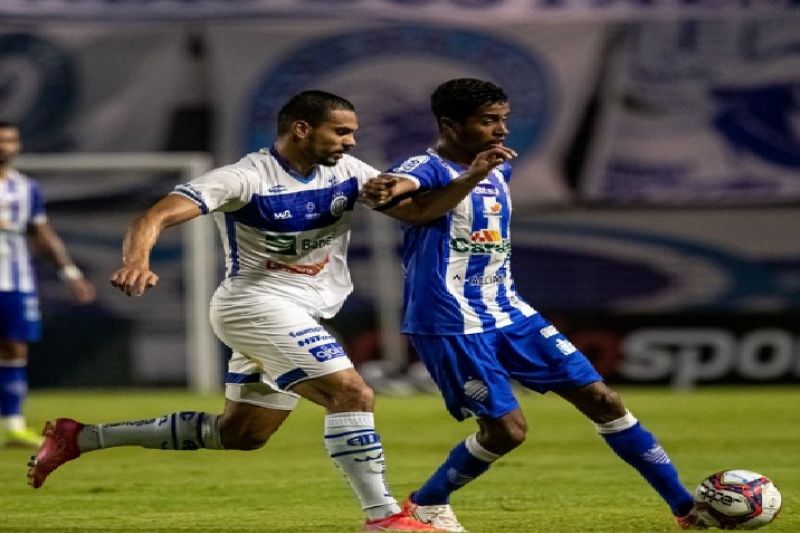 No Rei Pelé Azulão empata com o Confiança e se afasta do G-4 da Série B