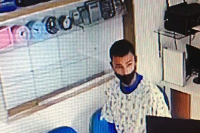 Irritados com divulgação de imagens, bandidos voltam para reclamar e roubam loja novamente