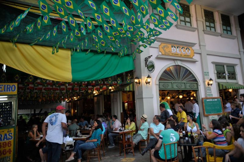 Mais da metade dos maiores de 18 anos consome bebidas alcoólicas