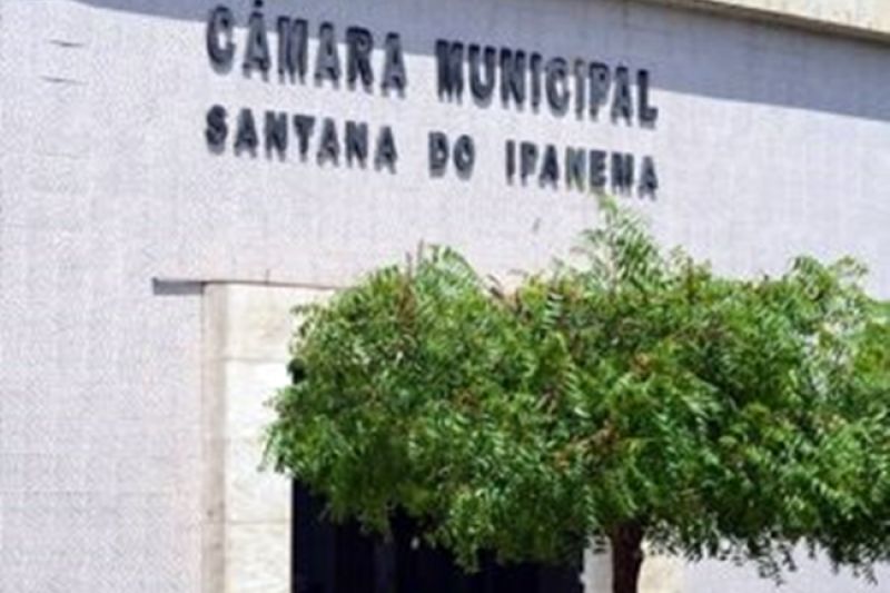 Câmara de Santana rejeita emenda que propôs gratificação para três classes da Saúde