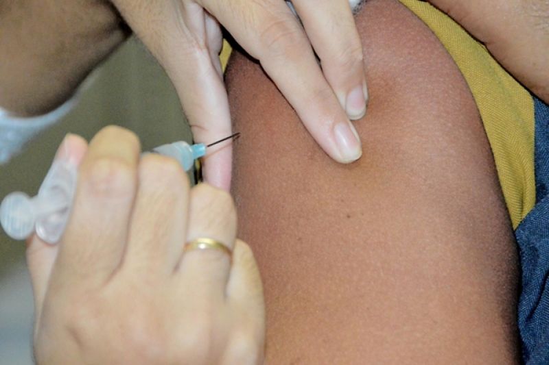 Governo de AL solicita mais de 100 mil doses contra Influenza ao Ministério da Saúde