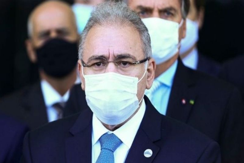 Queiroga admite terceira onda de Covid no país devido à Ômicron
