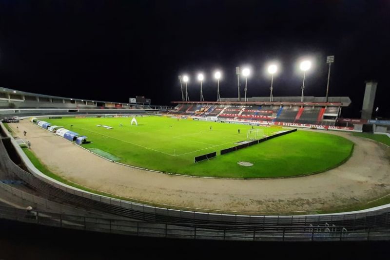 Copa do Nordeste: CRB x Sport jogam neste sábado em Maceió