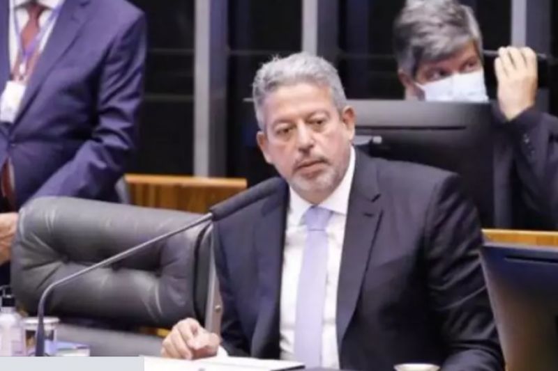 Arthur Lira diz que a Câmara ‘segurou trancos e sobressaltos, arrefeceu crises e diminuiu