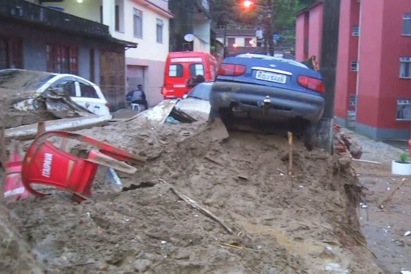 Chuva em Petrópolis já deixou mais de 100 mortos