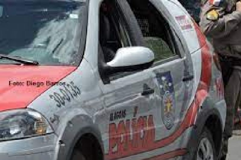 Homem vai para na UPA de Delmiro após levar tiro no braço e diz que não sabe que atirou