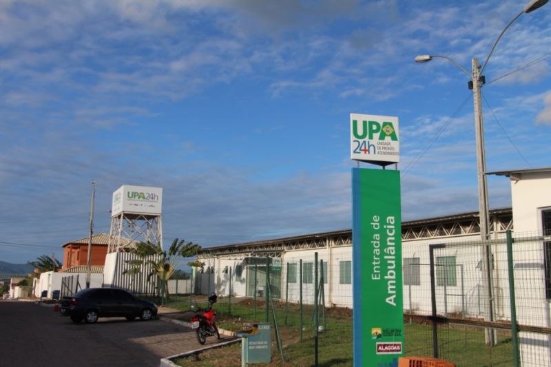 Adolescente quase morre após levar choque em poste durante jogo de bola em Delmiro Gouveia