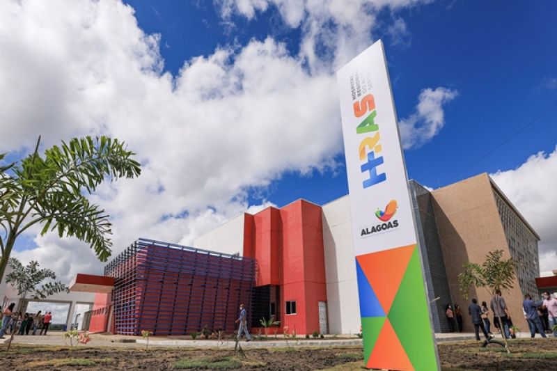 Eventos marcam entrega do Hospital Regional de Delmiro Gouveia e pacote de obras