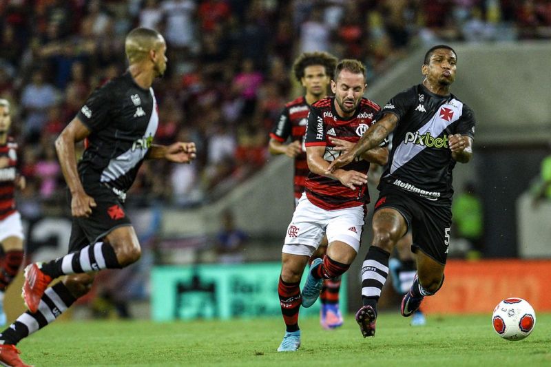 Flamengo e Vasco buscam primeira vaga na final do Campeonato Carioca