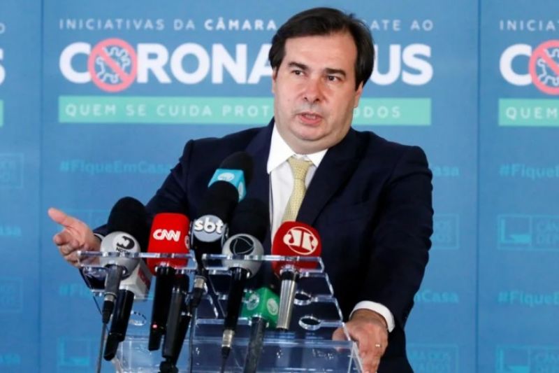 Rodrigo Maia diz que permanência de Eduardo Leite no PSDB é ‘decisão certa’