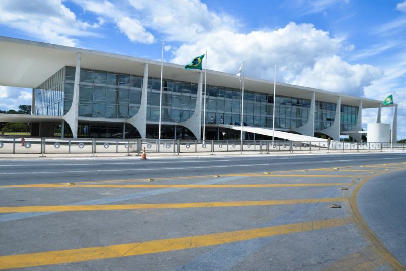 Governo exonera secretários e diretores do primeiro escalão que devem disputar as eleições