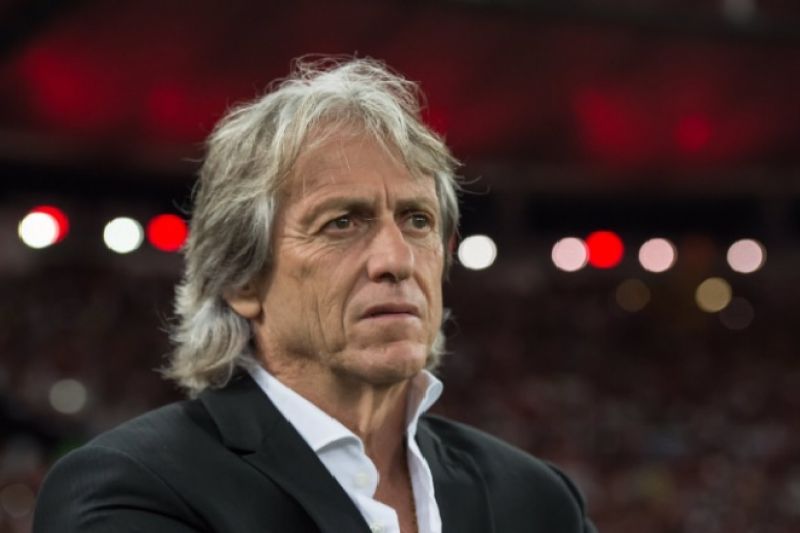 Jorge Jesus assina com Al Nassr, da Arábia Saudita