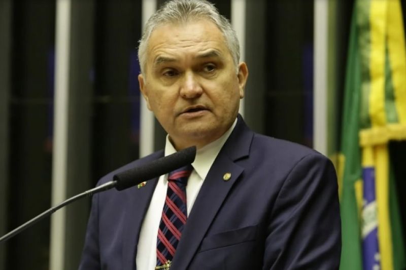 Fala de Lula sobre retirar militares do governo ‘é tida como ato terrorista’, diz general