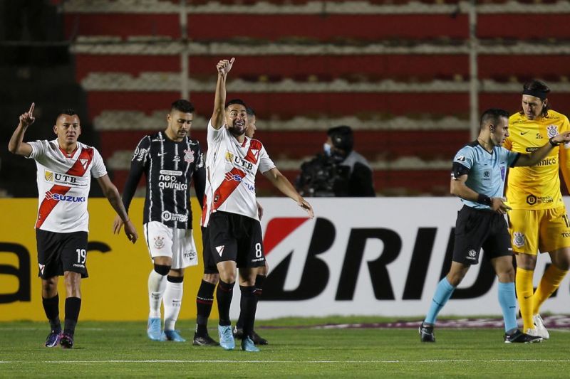 Na altitude de La Paz, Corinthians perde na estreia da Libertadores