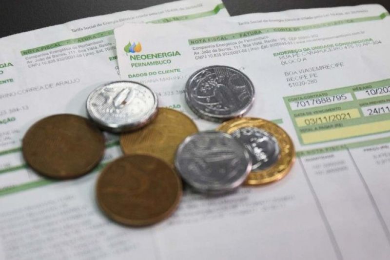 Pernambucanos terão conta de luz mais cara no fim deste mês de abril