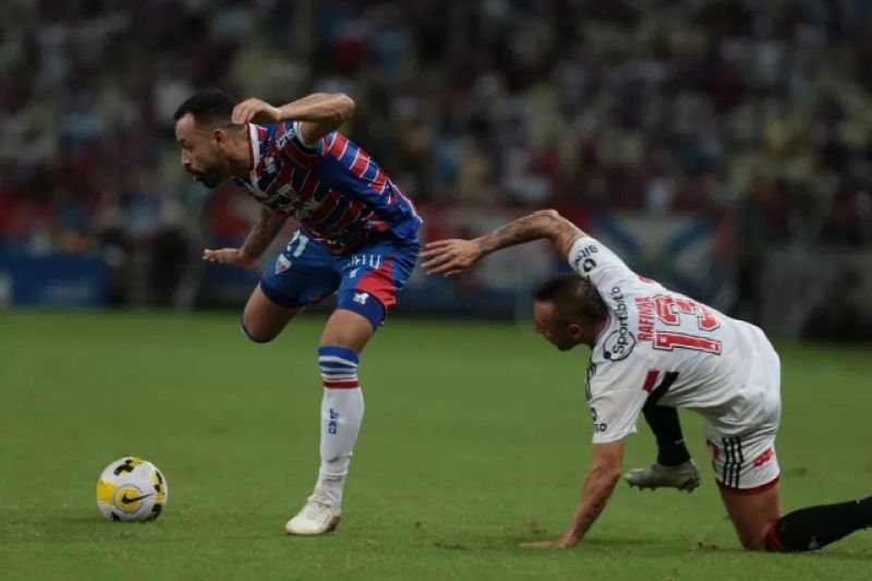 Testes de Ceni não funcionam, rendimento cai e liga alerta para a Copa do Brasil