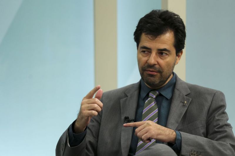 Bento Albuquerque deixa Minas e Energia e Sachsida é o novo ministro