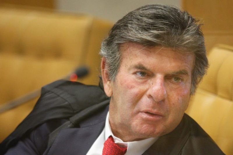 PEC que recria quinquênio para juízes ganha força no Senado