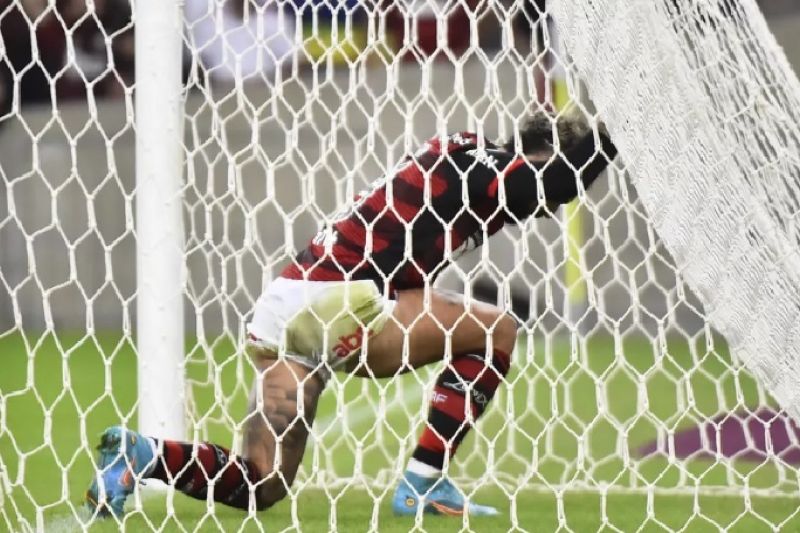 Gabigol passa em branco pelo quinto jogo seguido no Brasileiro pelo Flamengo
