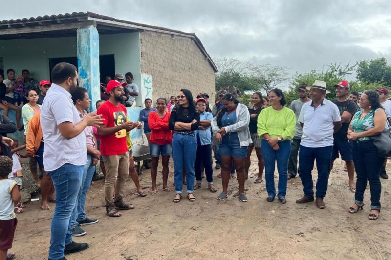 Tiago Freitas realiza entrega de sementes no Assentamento Margarida Alves e Antônio Consel