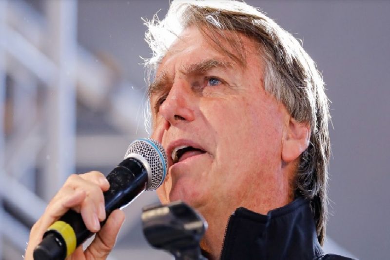 Bolsonaro deve participar de debates só no 2º turno e defende perguntas ‘pré-acertadas’