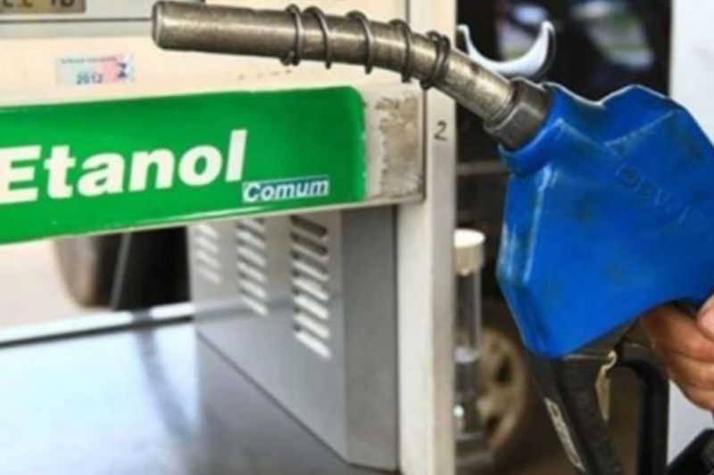 Promulgada lei que ajusta regras de cobrança de PIS e Cofins sobre etanol