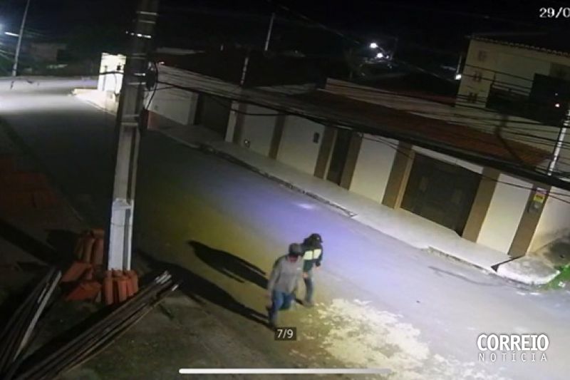Dono de carro furtado em Delmiro Gouveia oferece recompensa por informações sobre veículo