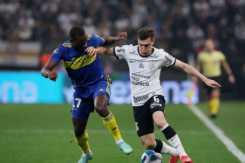 Corinthians desafia Boca por vaga às quartas de final da Libertadores