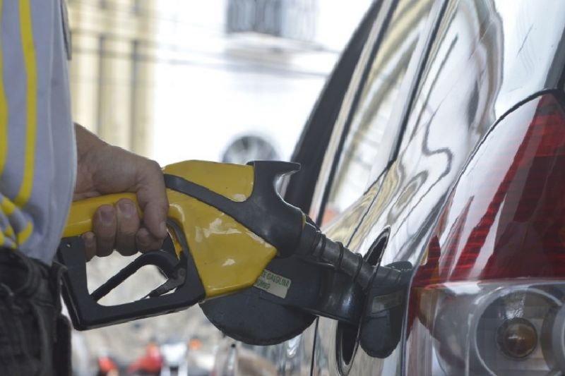 População já sente no bolso a redução do ICMS sobre o preço da gasolina