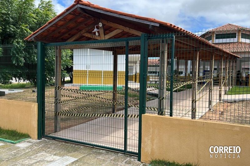 Escolas reformadas por ex-prefeito colocam alunos e servidores em risco em Delmiro Gouveia