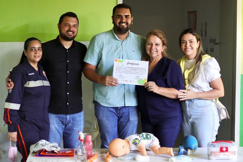 Prefeito Tiago Freitas acompanha curso de primeiros socorros em creches e escolas