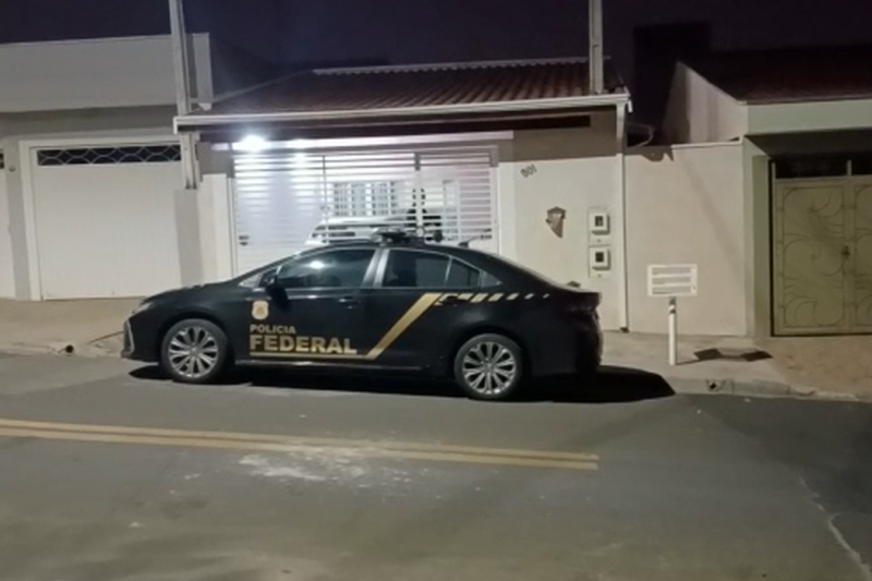 Polícia Federal reprime crime de contrabando de cigarros