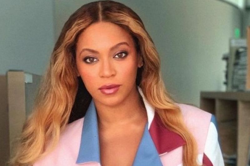 Beyoncé muda letra de música do ‘Renaissance’ por termo ofensivo