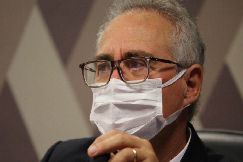 Calheiros segue Randolfe e manifesta apoio ao impeachment de Augusto Aras