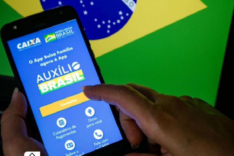 Ministro da Cidadania reafirma promessa de Bolsonaro de manter Auxílio Brasil