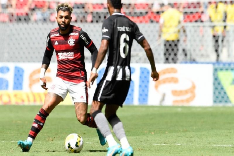 Botafogo e Flamengo fazem clássico mirando objetivos diferentes no Brasileirão