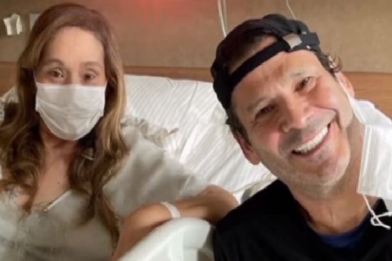 Após se curar da Covid-19, Sonia Abrão é internada com pneumonia bacteriana