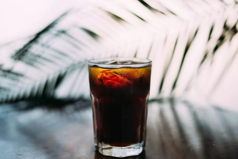 Estudo liga consumo de adoçante a risco de derrame e infarto