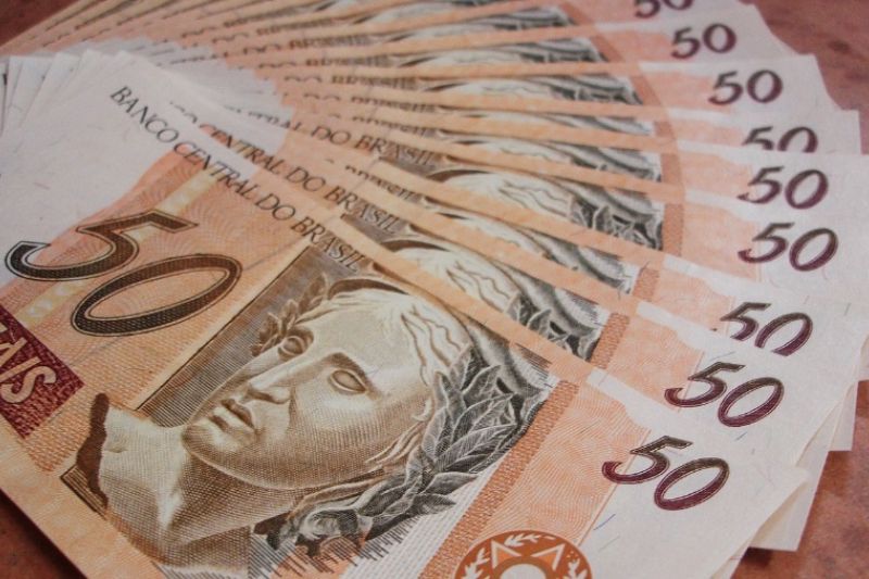 79% das famílias brasileiras estão endividadas, aponta CNC