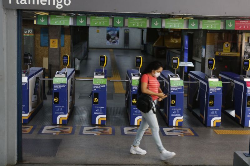 Brasil registra 9,4 mil novos casos e 40 óbitos em 24 horas