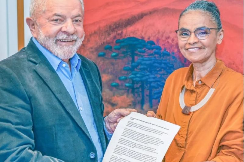 Marina Silva cita 'semente maléfica do bolsonarismo' e anuncia apoio à candidatura de Lula