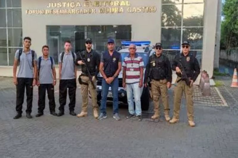 TRE-AL inicia transporte das urnas com apoio de agentes da segurança pública