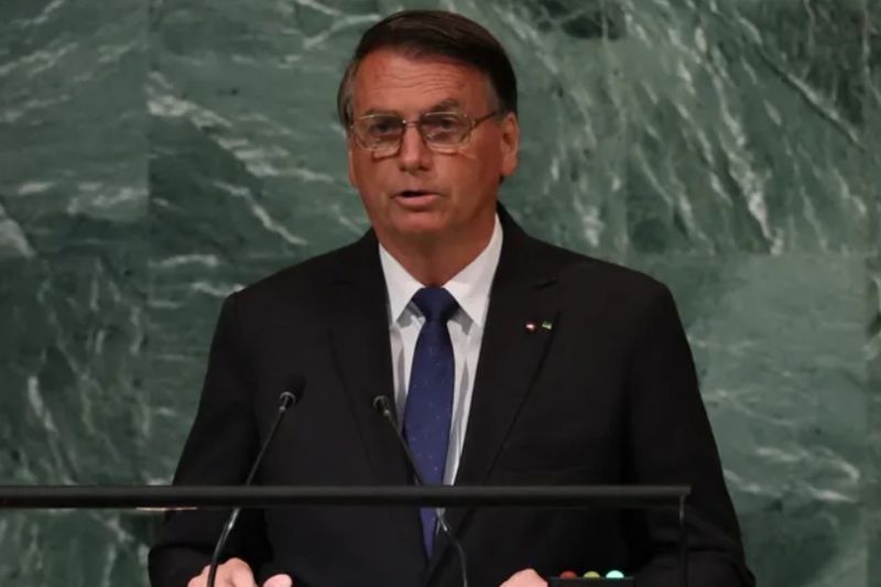 Bolsonaro acredita que irá para o 2º turno, mas equipe segue em alerta com alta rejeição