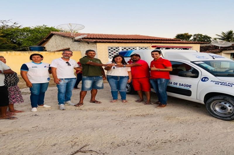 Ziane Costa contempla mais quatro comunidades com novas ambulâncias