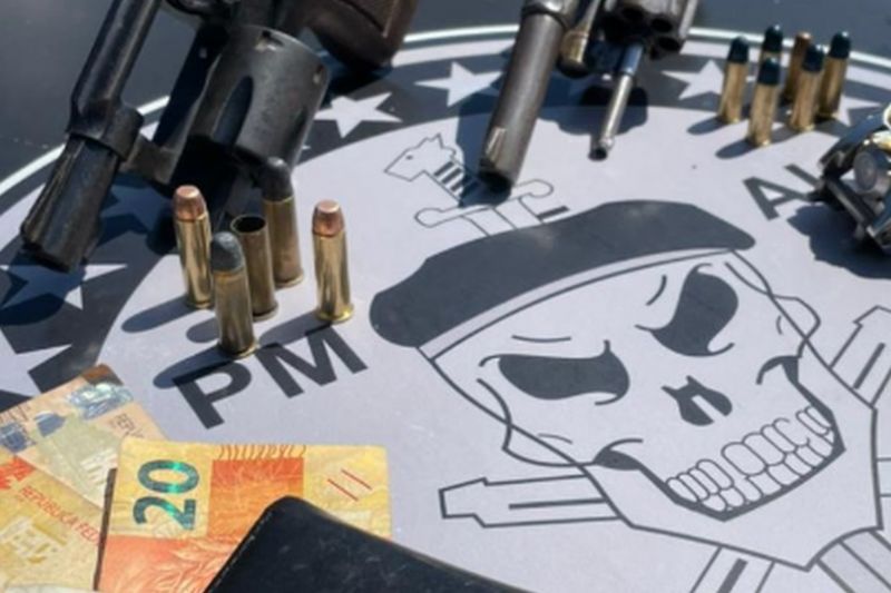 Jovens são presos no Sertão suspeitos de roubarem carro e levarem pai e filhas juntos