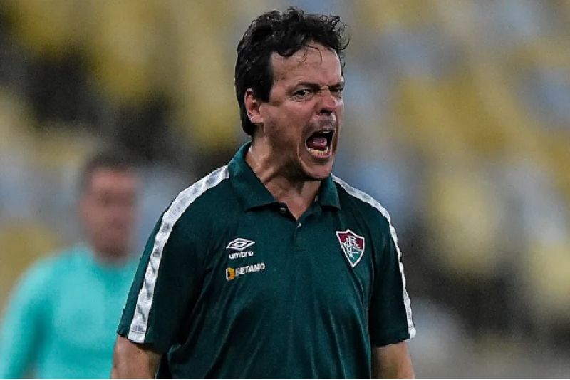 Diniz sobe o tom com jogadores após Fluminense perder para o América-MG