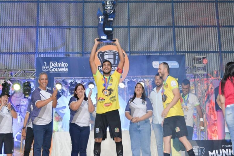 Equipe da Fumaça é a grande campeã do I Campeonato de Futsal Delmirense