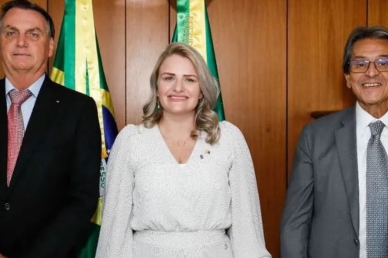 Prisão de Jefferson: para PF, interferência de Bolsonaro prejudica a investigação