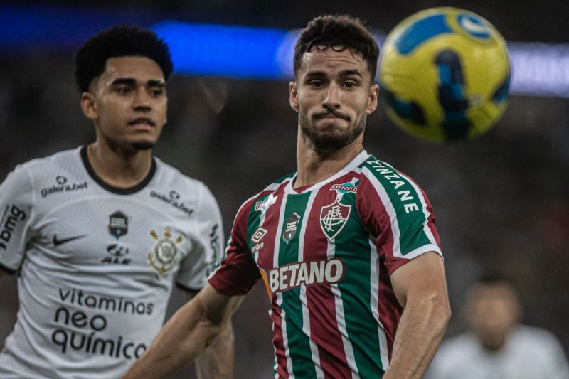 Com Libertadores como alvo, Corinthians e Fluminense jogam em Itaquera