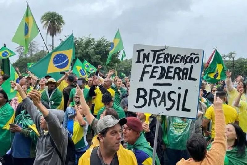 MPF relata padronização de bandeiras e instalação de banheiros em atos antidemocráticos